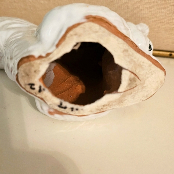 Itilian White Glaze Terracota Squirrel - Picture 7 of 8